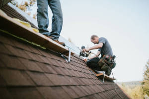 Local Roofers in Breezewood, PA